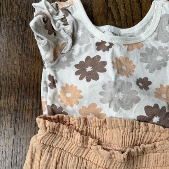 Flare pant and onesie set - Picture 3 of 4